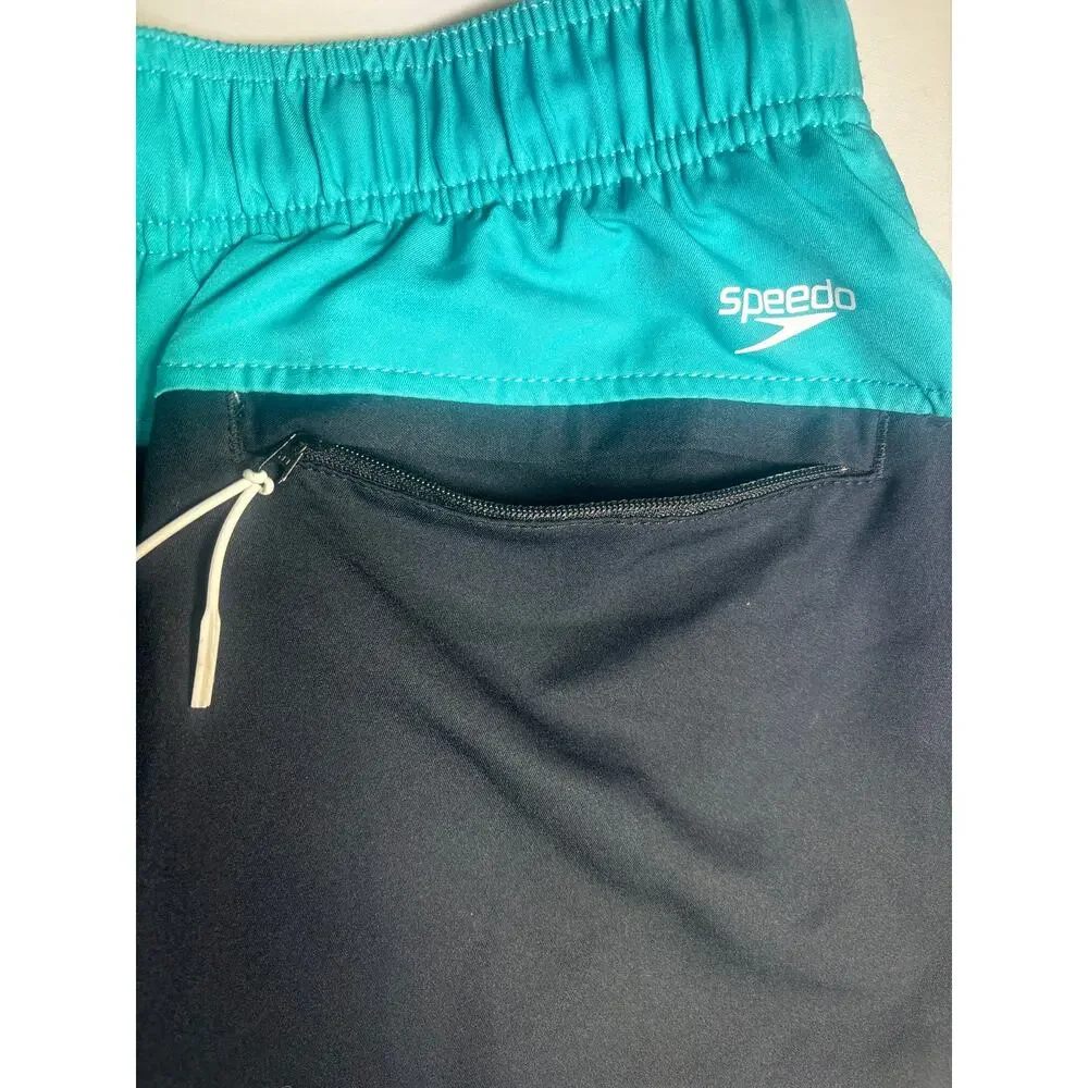 Men’s Speedo‎ swim trunks size Medium with liner and drawstrings
